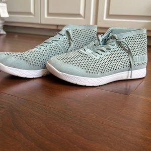 Mid Rise Suede NoBull Trainers